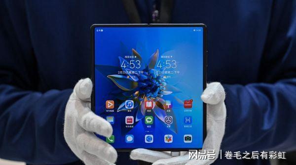华为折叠手机型号华为折叠手机p50pocket