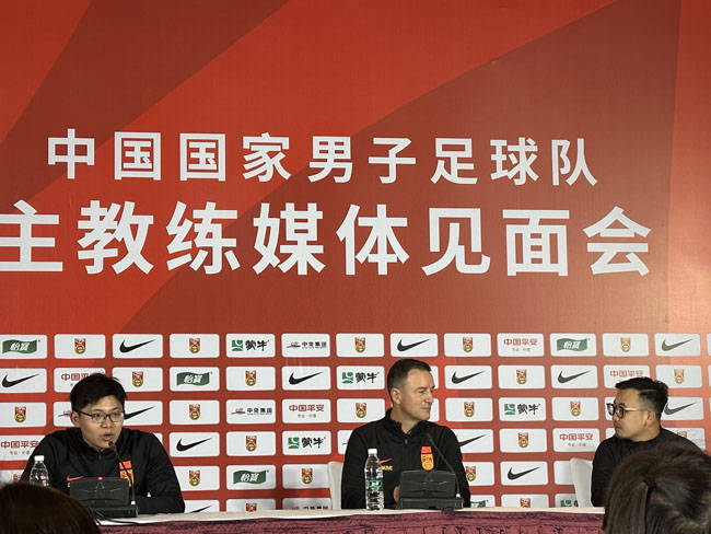 华为手机拍照自动截屏:扬科维奇执教目标：率队冲击2026世界杯 亚洲杯进淘汰赛