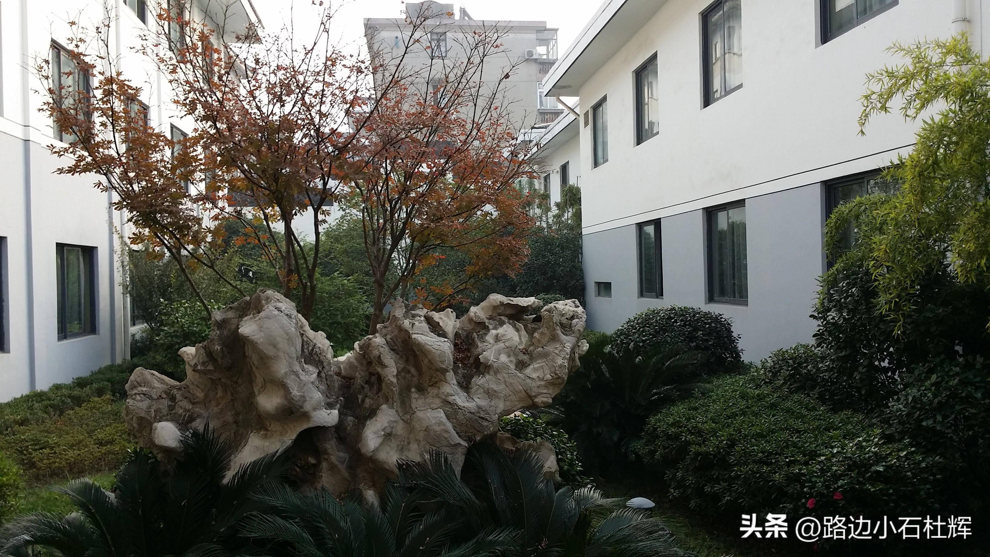 真人版搞笑配音小苹果下载:影视混剪再加工短片-时间碎片化时代的娱乐神器