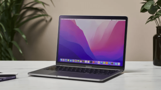 苹果12版本比较慢:考虑购买 M2 MacBook Pro？警惕其较慢的SSD