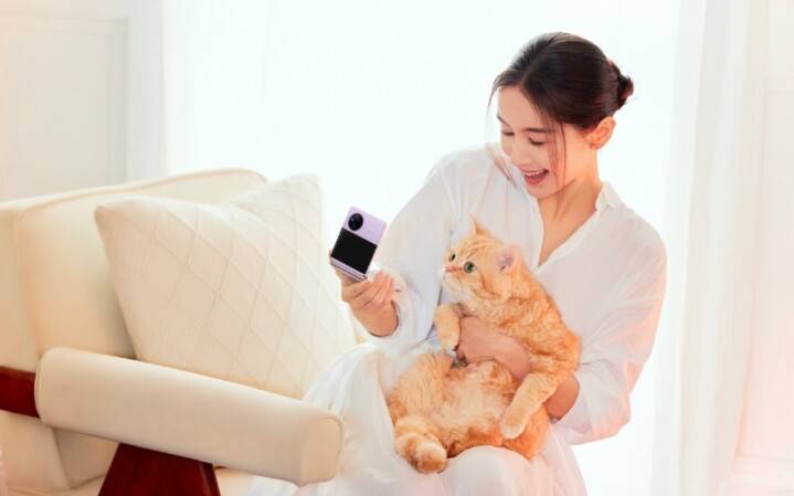 钻石手机:vivo X Flip宣传照流出 OPPO Find N2 Flip姐妹机月内发布