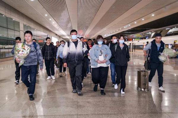 手机imei码:警方捣毁特大“话务引流”黑灰产业链 500余名嫌犯同落网