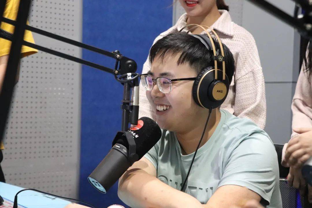 听见手机新闻广播听新闻广播比较好的app